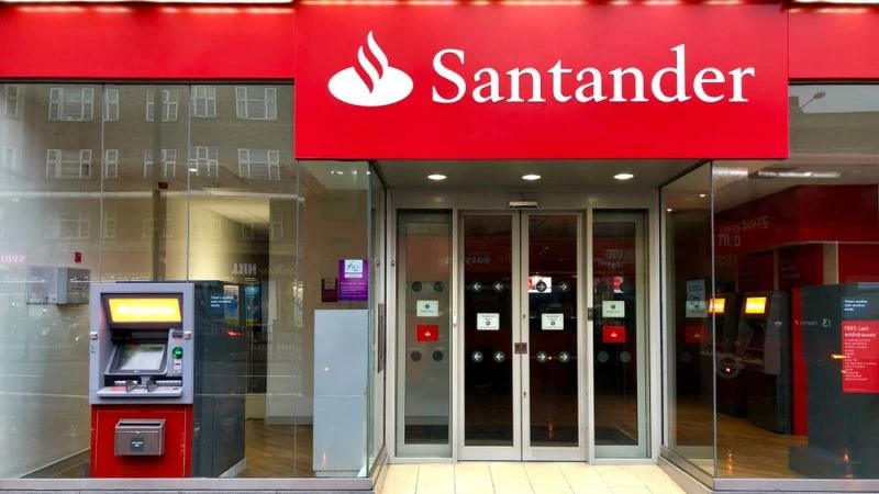 Banka müşterilerine para saçtı üstelik toplam 176 milyon dolar